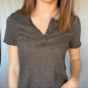 american eagle cropped henley / baseball tee shirt